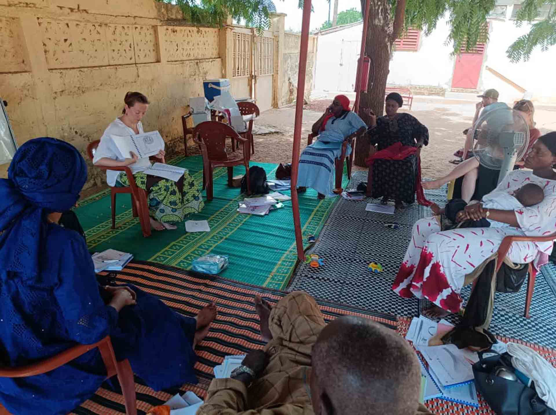 Shining Mamas training with SLDS staff